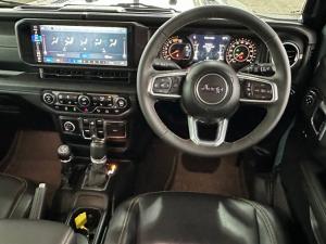 Jeep Wrangler Unlimited 2.0T Sahara - Image 9