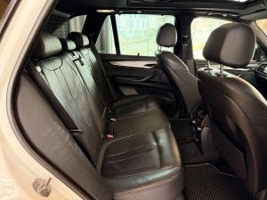 BMW X5 M50d - Image 10