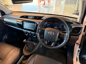 Toyota Hilux 2.4GD single cab S (aircon) - Image 11
