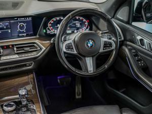 BMW X5 M50d - Image 10