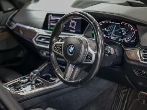 BMW X5 M50d - Image 11