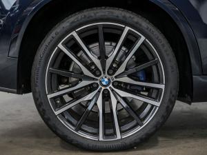 BMW X5 M50d - Image 22