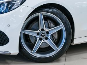Mercedes-Benz C-Class C200 AMG Line auto - Image 3