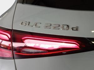 Mercedes-Benz GLC GLC220d 4Matic Avantgarde - Image 20