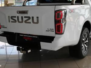 Isuzu D-Max 3.0TD double cab LSE 4x4 - Image 10