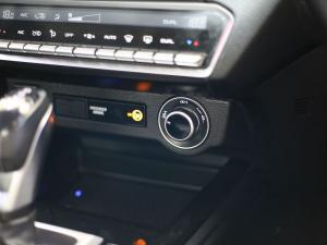 Isuzu D-Max 3.0TD double cab LSE 4x4 - Image 20