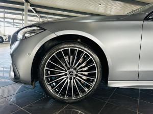 Mercedes-Benz C-Class C200 Avantgarde - Image 16