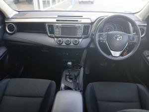 Toyota RAV4 2.0 GX auto - Image 6