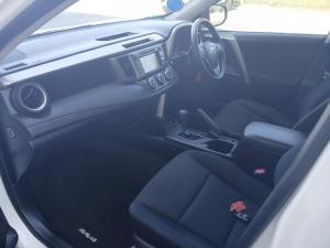 Toyota RAV4 2.0 GX auto - Image 7
