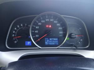 Toyota RAV4 2.0 GX auto - Image 8