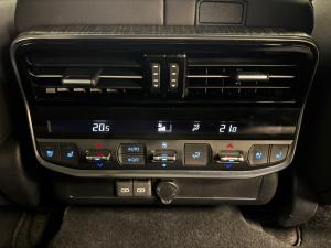 Toyota Land Cruiser 300 3.3D GR-Sport - Image 18