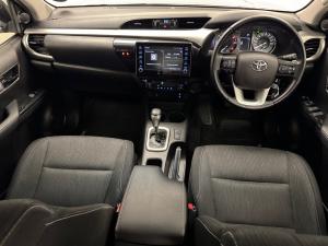 Toyota Hilux 2.8GD-6 double cab Raider auto - Image 6