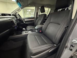 Toyota Hilux 2.8GD-6 double cab Raider auto - Image 7
