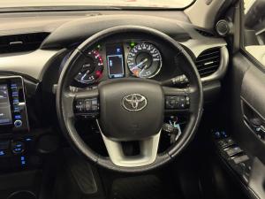 Toyota Hilux 2.8GD-6 double cab Raider auto - Image 8