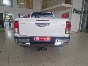 Toyota Hilux 2.4GD-6 Xtra cab Raider manual - Image 5