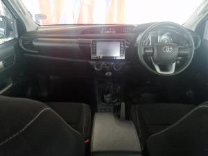 Toyota Hilux 2.4GD-6 Xtra cab Raider manual - Image 6