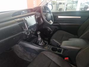 Toyota Hilux 2.4GD-6 Xtra cab Raider manual - Image 7