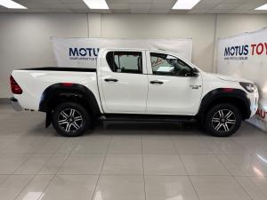 Toyota Hilux 2.4GD-6 double cab 4x4 Raider X auto - Image 3