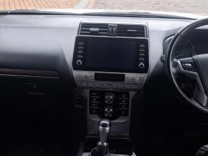 Toyota Land Cruiser Prado 4.0 VX-L - Image 6