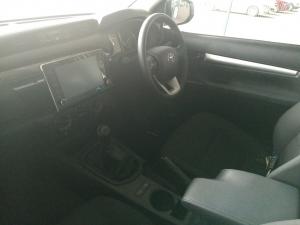 Toyota Hilux 2.4GD-6 single cab Raider manual - Image 7