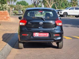 Toyota Vitz 1.0 XR manual - Image 5