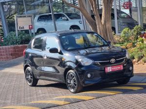 Toyota Vitz 1.0 XR manual - Image 1