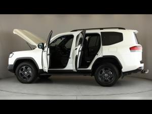 Toyota Land Cruiser 300 3.3D GR-Sport - Image 26