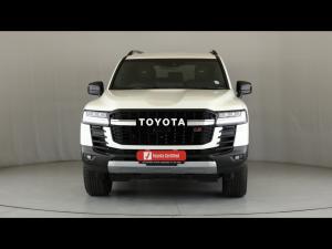 Toyota Land Cruiser 300 3.3D GR-Sport - Image 4