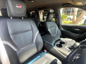Toyota Land Cruiser 300 3.3D GR-Sport - Image 11