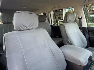 Toyota Land Cruiser 200 4.5D-4D V8 GX - Image 8