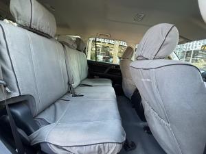 Toyota Land Cruiser 200 4.5D-4D V8 GX - Image 9