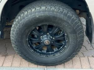 Toyota Land Cruiser 200 4.5D-4D V8 GX - Image 10