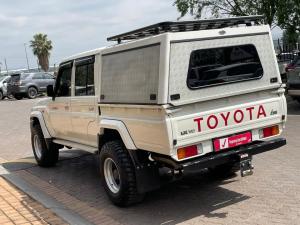 Toyota Land Cruiser 79 4.5D-4D V8 double cab LX - Image 12