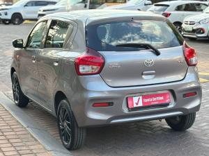 Toyota Vitz 1.0 XR manual - Image 14