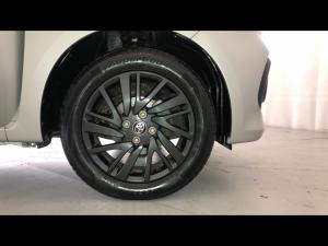 Toyota Vitz 1.0 XR auto - Image 17