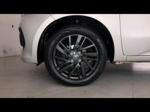 Toyota Vitz 1.0 XR auto - Image 18