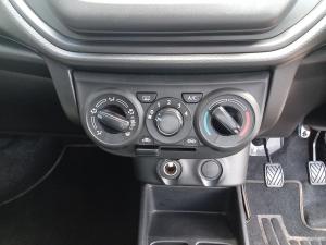 Toyota Vitz 1.0 - Image 14