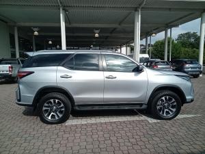 Toyota Fortuner 2.4GD-6 4x4 - Image 3