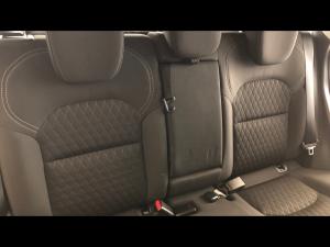 Toyota Urban Cruiser 1.5 XR manual - Image 10