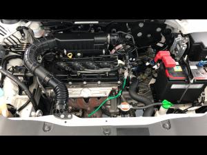 Toyota Urban Cruiser 1.5 XR manual - Image 23