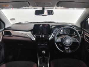 Toyota Starlet Cross 1.5 XR manual - Image 6