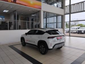 Toyota Starlet Cross 1.5 XR manual - Image 10