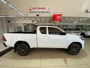 Toyota Hilux 2.4 GD-6 RB Raider automaticE/CAB - Image 3