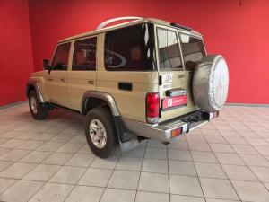 Toyota Landcruiser 76 4.5D V8 S/W - Image 9