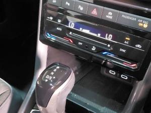 Volkswagen T-CROSS 1.5 TSI R-LINE DSG - Image 10