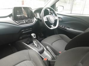 Toyota Starlet 1.5 XR automatic - Image 7