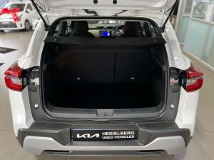 Nissan Magnite 1.0T Acenta CVT - Image 5