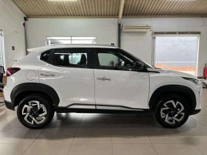 Nissan Magnite 1.0T Acenta CVT - Image 6