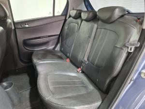 Hyundai i20 1.4 Fluid auto - Image 8
