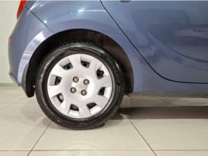 Hyundai i20 1.4 Fluid auto - Image 9
